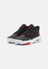 jordan max aura rouge