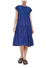 s.Oliver MIT VOLANTS - Sukienka letnia