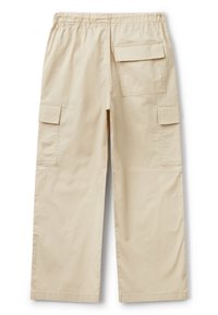 Beige Cargo-Hosen aus leichtem Material, mit einem elastischen Bund, zwei seitlichen Taschen und einer hinteren Tasche mit Klappverschluss.