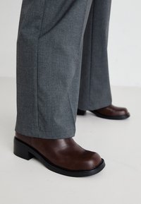 TAILORR - Bottes de cowboy / motard - brown
