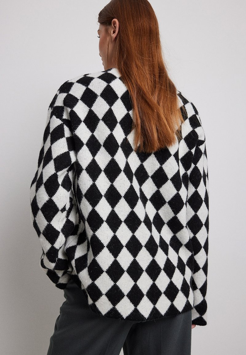 NA-KD OVERSIZED V NECK JUMPER - Pullover - black/off white/noir - ZALANDO.FR