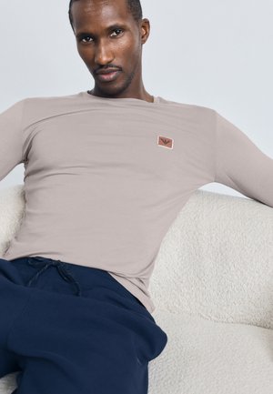 CREW NECK  - Nachtwäsche Shirt - fungi