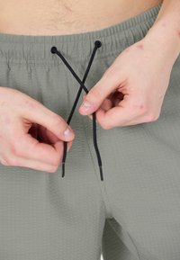 VIRTUS BOARD TALON - Badeshorts - sedona sage