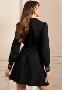 Love & Roses SEQUIN TRIM MINI - Denné šaty - black