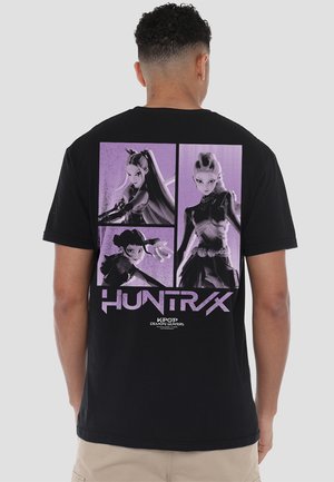 K-POP DEMON HUNTERS - HUNTRIX BAND GRID BACK PRINT - Print T-shirt - black