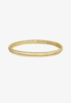 Guldtonet snoet armbånd med et glat, fleksibelt design og et lille rundt emblem med et bladmotiv.