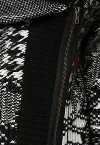 Desigual Kofta - black