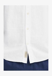 Sélectionné, snow white