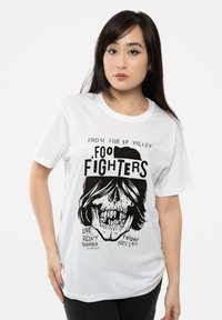 Paradiso Clothing FOO FIGHTERS ROXY FLYER UNISEX - Print T-shirt - white