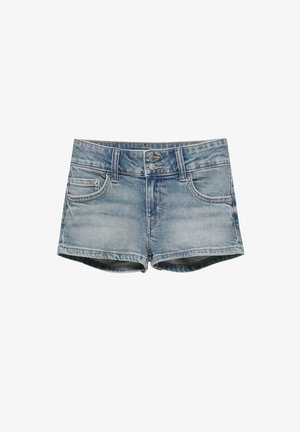Jasnoniebieskie szorty z denimu z dwoma przednimi kieszeniami, szlufkami na pasek i podwójnym metalowym zapięciem na guziki na białym tle.