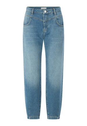 Lichtblauwe jeans met hoge taille, voorzakken, knoopsluiting, taps toelopende pijpen en subtiele vervaging op de dijen en knieën.