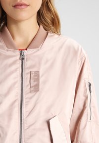 G-STAR Kurtka Bomber