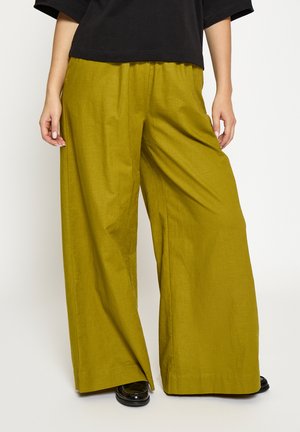 NADINE WIDE - Hlače - pear liqueur