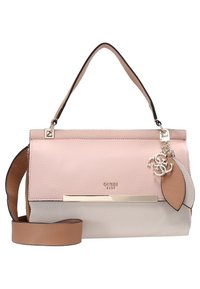 Sac à main en cuir rose, beige et crème avec un design structuré. Présente un accent métallique, une bandoulière détachable et un charm de marque.