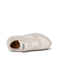 Beige Sneaker mit strukturiertem Obermaterial, weißen Schnürsenkeln und Gummisohle. Verfügt über eine Korkeinlage und Branding an der Seite. Klarer und minimaler Design.