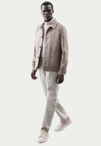 Marks & Spencer REGULAR FIT SUPER LIGHTWEIGHT - Bukser - dove