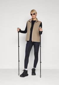 Peak Performance VEST - Strukirani kaput - avid beige