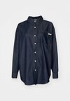OVERSIZED - Πουκαμίσα με κουμπιά - denim rinse
