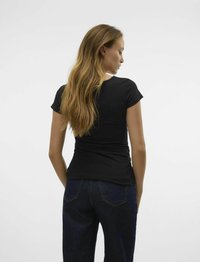 Vero Moda VMMAXI - Camiseta básica - black