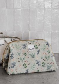 Elodie Zip Go Toiletry - Necessär - fairytale forest