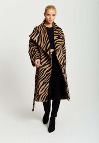 Liquorish Classic coat - brown