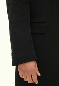 Oscar Jacobson SYLAR  - Klassisk kappa / rock - black