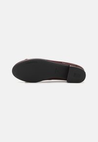 Pretty Ballerinas GRETCHEN - Ballerines - red
