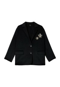 Schwarze Jacke mit maßgeschneidertem Design, verfügt über zwei Fronttaschen und dekorative metallische Blumenbroschen auf der linken Seite.