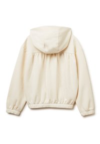 Sudadera color crema con la parte posterior fruncida, dobladillo elástico y puños. Presenta una capucha redonda y una textura suave de mezcla de algodón.