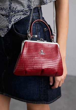GRANNY FRAME PURSE - Handbag - red