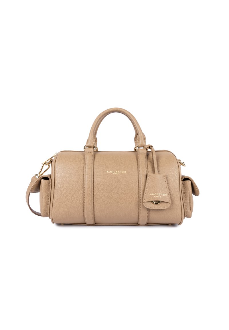 Borsa a tracolla in pelle tan con superficie liscia, forma arrotondata, manici superiori doppi, accessori in oro e un'etichetta staccabile con il nome del marchio.