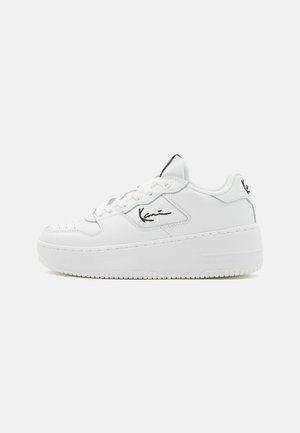 Trainers - white/black