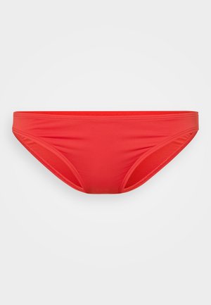 Røde bikini-bukser laget av glatt, elastisk stoff. Har en lav midje-designet med smale sidesømmer og ingen ekstra mønstre eller aksenter.