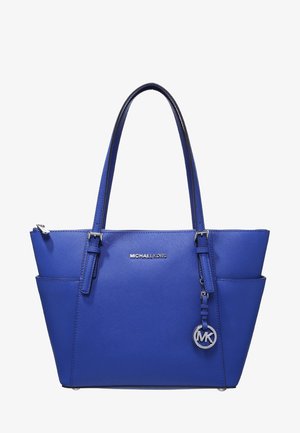 Blauwe leren Michael Kors tote tas met twee schouderbanden, zijvakken, ritssluiting en MK-logo hanger.