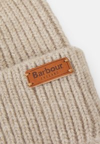Barbour PENDLE BEANIE HAT - Kootud müts - light trench
