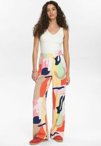 NUULRIKA PANTS - Nadrágok - flamingo pink