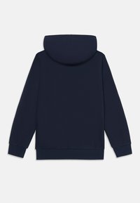 Mørrå sweatshirt med hætte og lange ærmer, ribbede manchetter og kant, med et simpelt design og blød tekstur. Kun tilbagevisning.