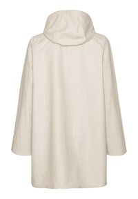 Impermeabile lungo color crema con cappuccio, mostrato da dietro, con maniche lunghe e finitura liscia.