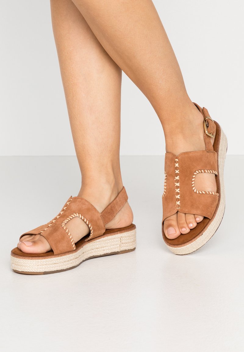 Tamaris Platform sandals - nut