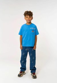 The New Tiesaus kirpimo džinsai - medium blue denim aop