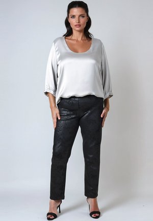 GAINANT EN EFFET PEAU DE SERPENT - Stoffhose - noir