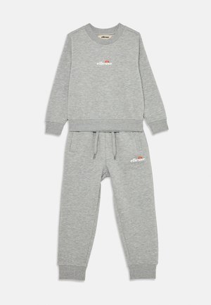 GIAVENO UNISEX - Dres