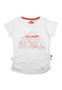 T-shirt en coton blanc avec un motif graphique rouge représentant des monuments de Londres et le texte "LEE COOPER LONDON". Manches courtes et détail froncé sur le côté.