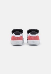 Nike SB FORCE 58 UNISEX - Sapatilhas - pink salt/black/white