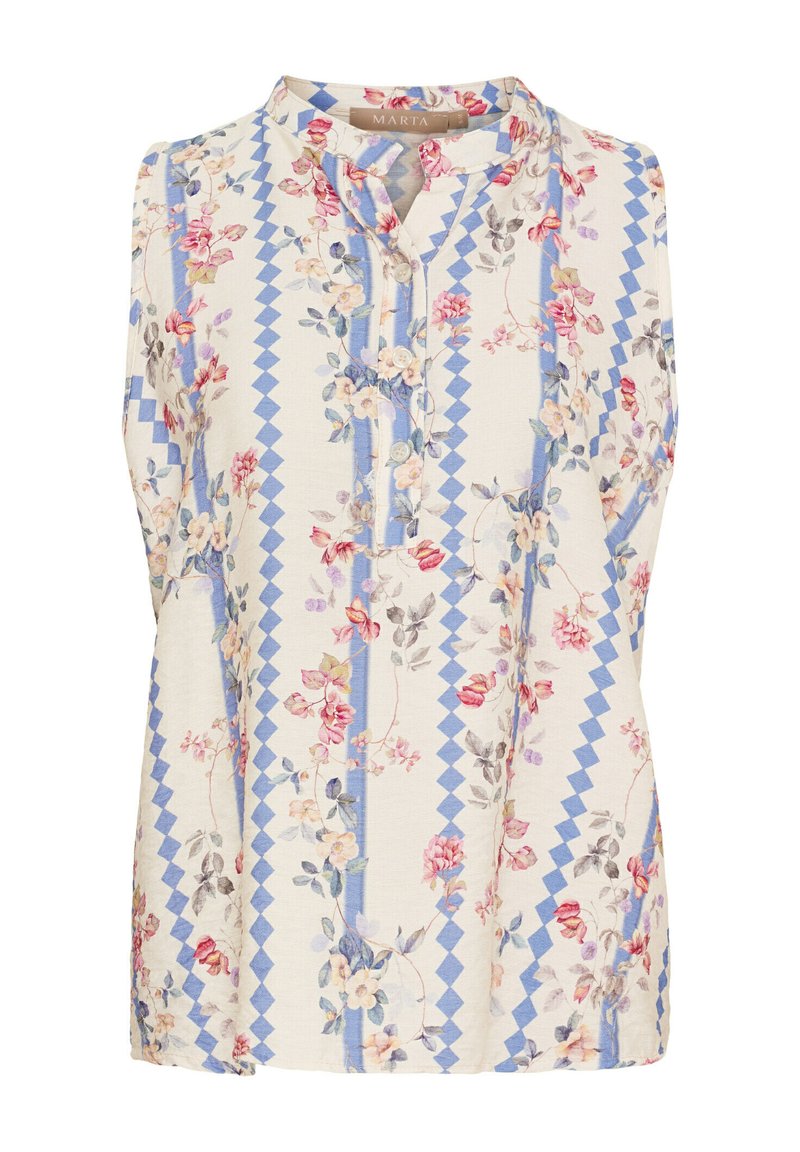 Ærmeløs bluse i let stof med et blomstermønster i pink og blå nuancer på en cremefarvet baggrund, med krave og knapstolpe.
