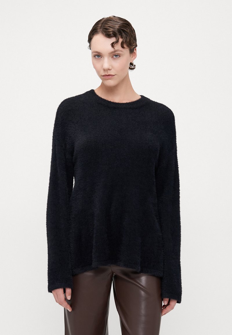 ONLY Tall ONLPETRA LOOSE O NECK - Svetr - black