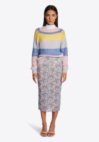 Rich & Royal IM BLURRY PRINT - Kokerrok - rose quartz