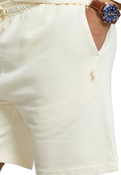 Polo Ralph Lauren 6.5 INCH LOOPBACK SHORT - Spodnji deli trenirk - clubhouse cream
