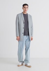 Jack & Jones JJCHUCK COAT - Klasický kabát - light grey melange