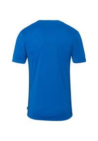 Blå kortærmet træningsshirt lavet af fugttransporterende stof, med en rund halsudskæring og sidelommer i et struktureret mønster.